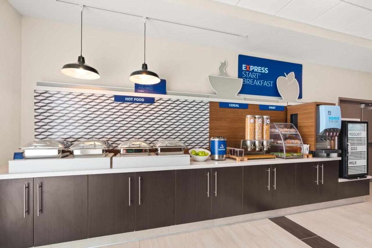 Holiday Inn Express Hotel & Suites Willows By Ihg Exterior foto