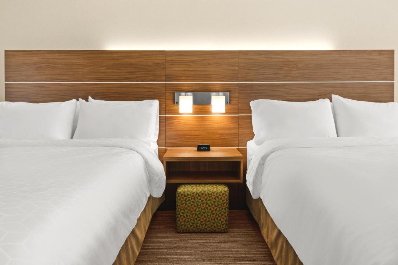 Holiday Inn Express Hotel & Suites Willows By Ihg Exterior foto